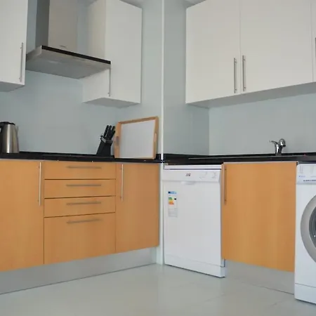 Algarve T2 With Pool And Balcony In * Olhão