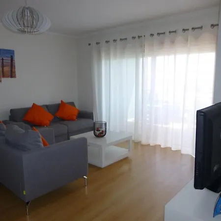 Algarve T2 With Pool And Balcony In Apartment *