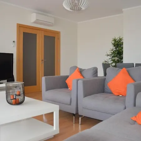 Apartment Algarve T2 With Pool And Balcony In Olhao