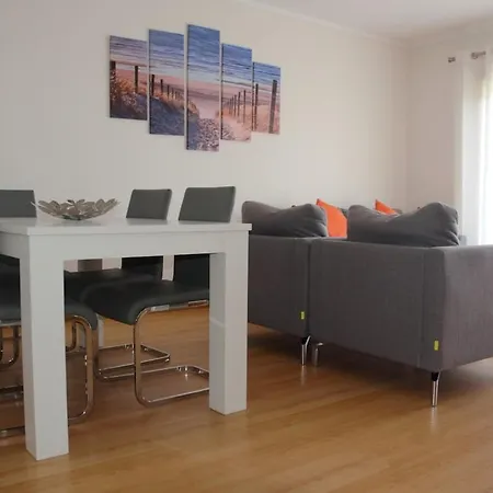 Algarve T2 With Pool And Balcony In * Olhao