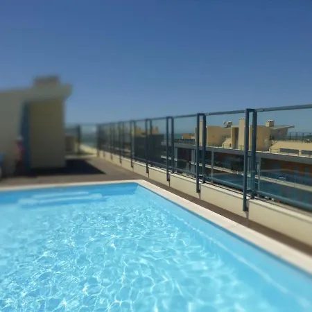 Algarve T2 With Pool And Balcony In Apartment Olhao