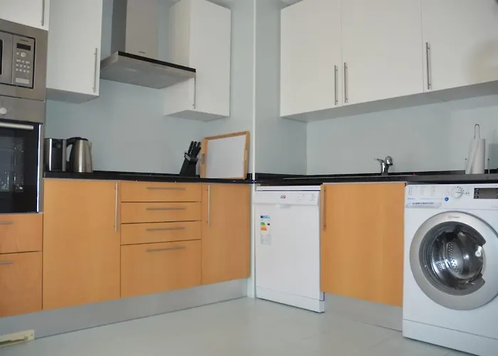 Algarve T2 With Pool And Balcony In * Olhão