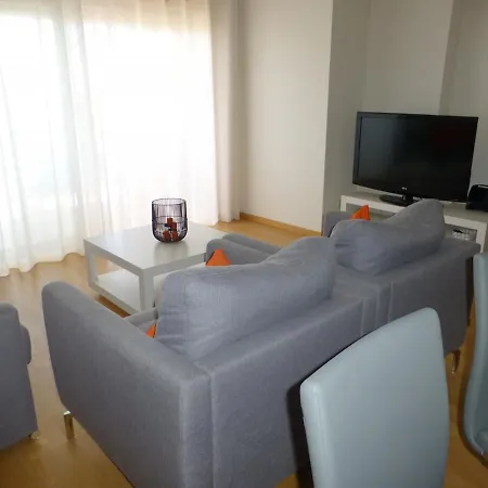 Algarve T2 With Pool And Balcony In Olhão
